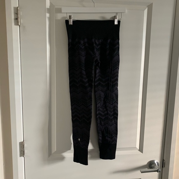 Lululemon Ebb To Street Pants Size 6/8 - Picture 8 of 8